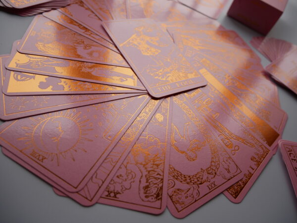 foil-pressed-pink-tarot-cards