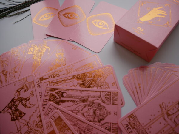 foil-pressed-pink-tarot-cards